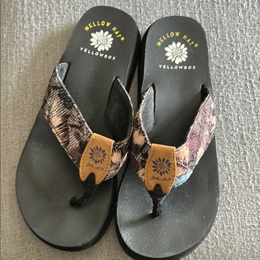 Mellow Mat Yellow Box Women's Sandals